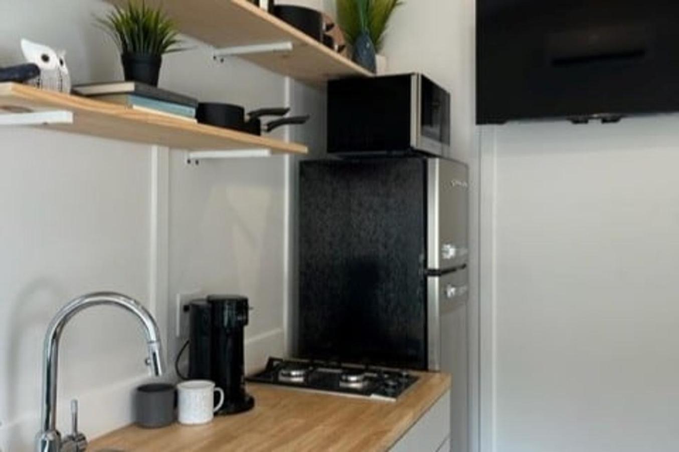 The Tiny Getaway Home Elizabethtown Eksteriør bilde