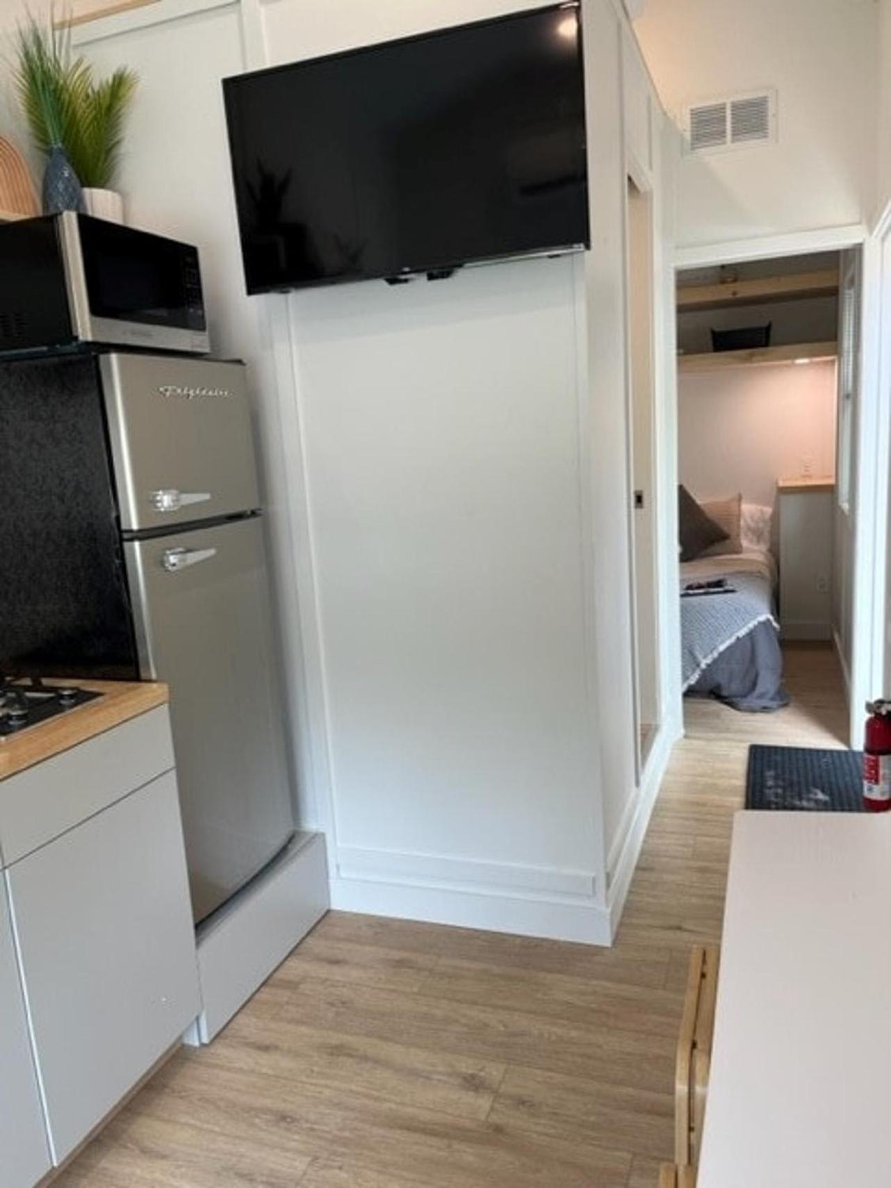 The Tiny Getaway Home Elizabethtown Eksteriør bilde